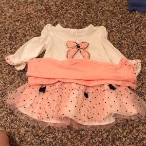 Super cute outfit!